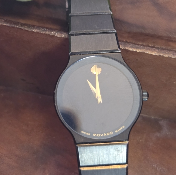 Movado Women\'s Museum Watch Model 8440881A main image 4